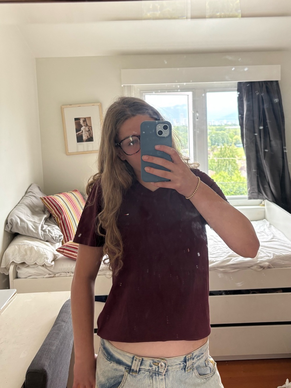 Casual Short Sleeve V-Neck Tee in Deep Burgundy